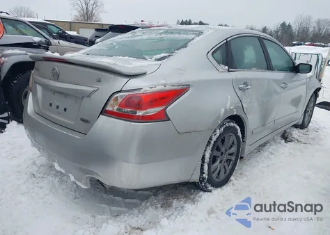 2015 Nissan Altima 2.5 S из США, поврежденный, VIN 1N4AL3AP9FC597350